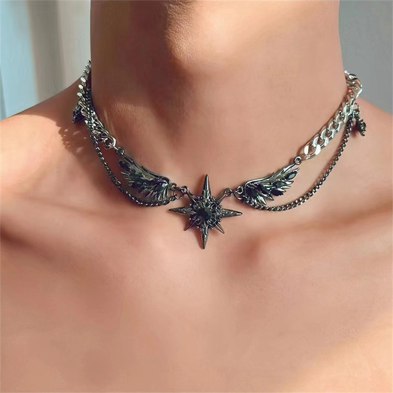 New Gothic Dark Style Thorn St - Men Accessories Singapore recension och pris