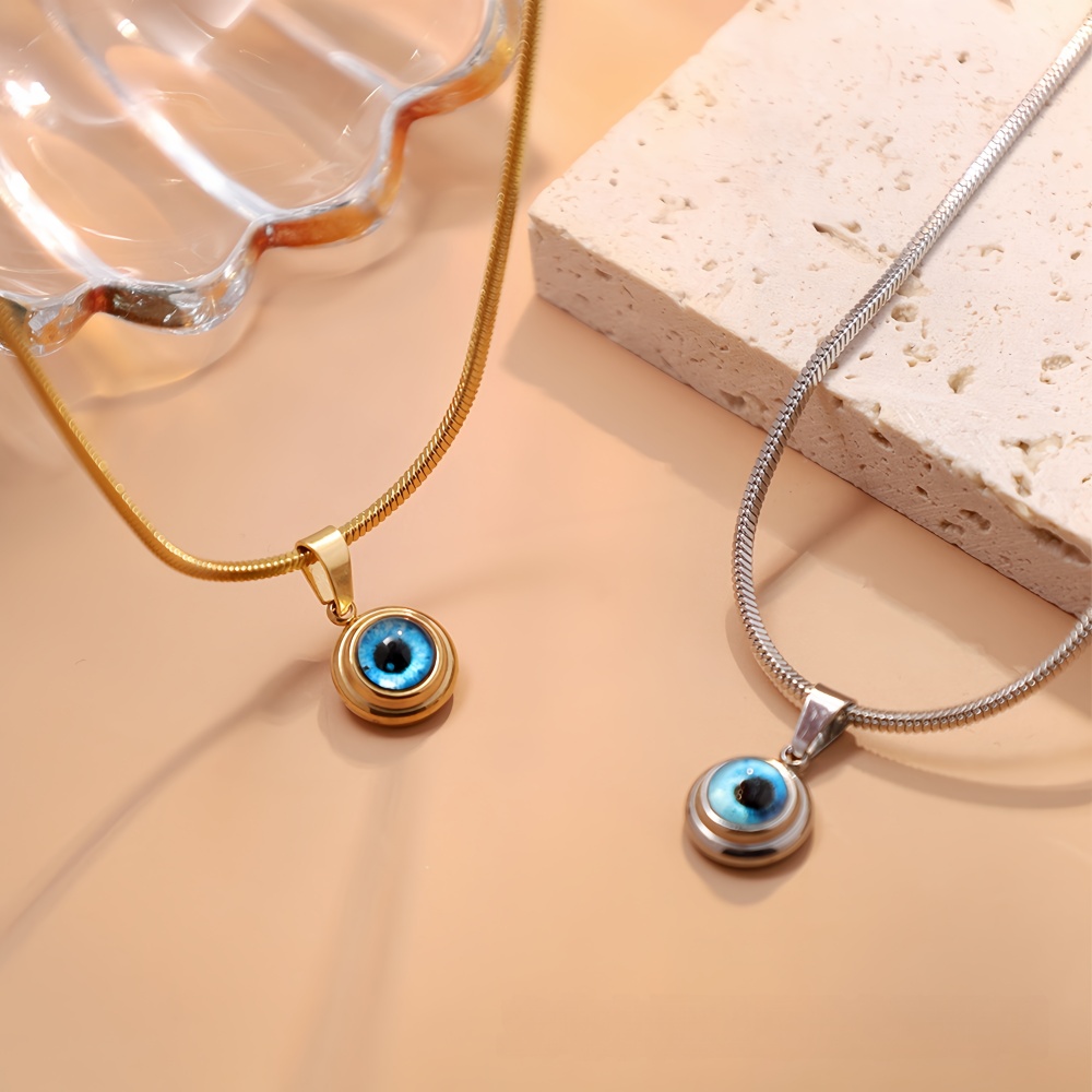 Simple Angel Eyes Pendant Neck - Men Accessories Singapore recension och pris