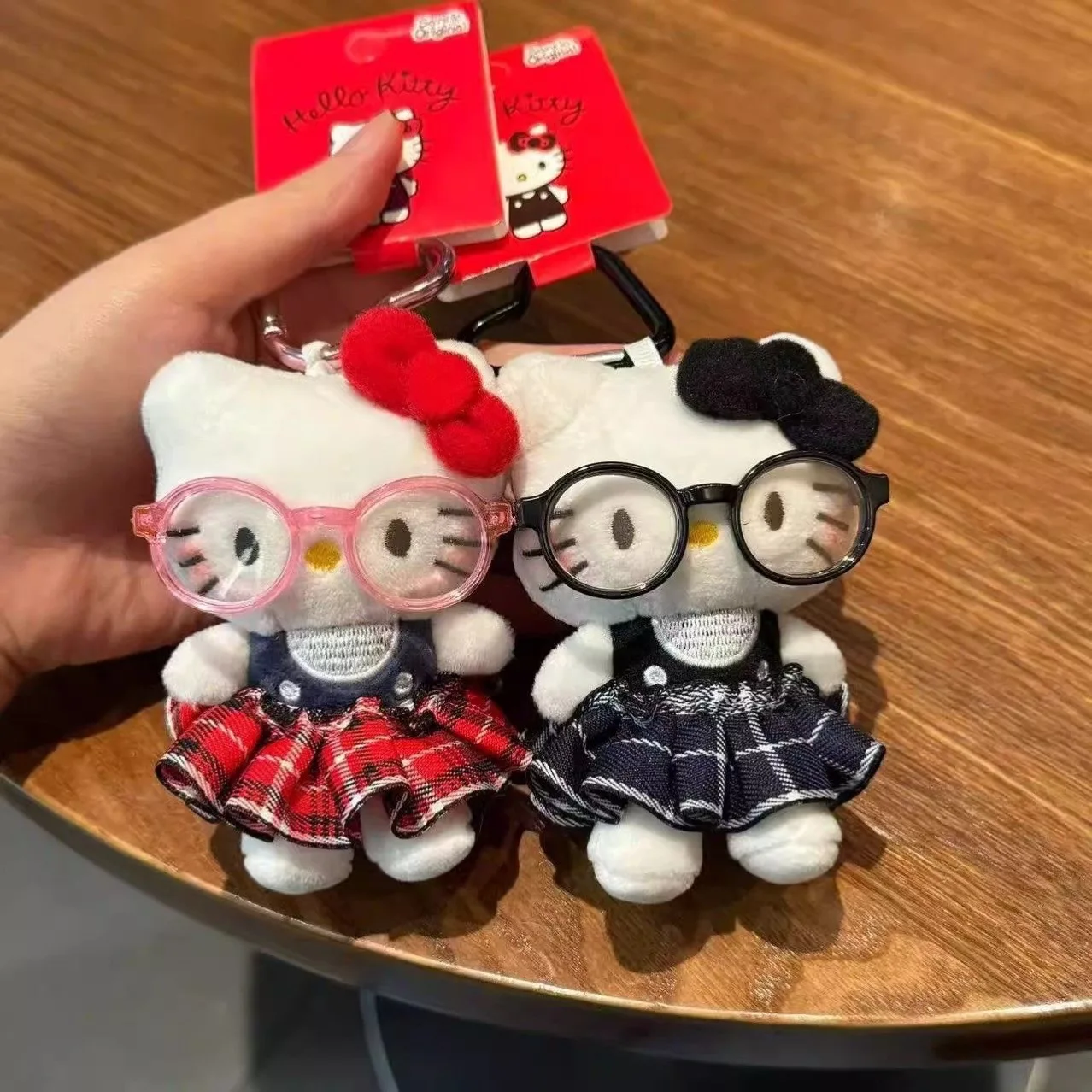 Anime Hello Kitty Plush Coat C - Men Keychain Accessories recension och pris