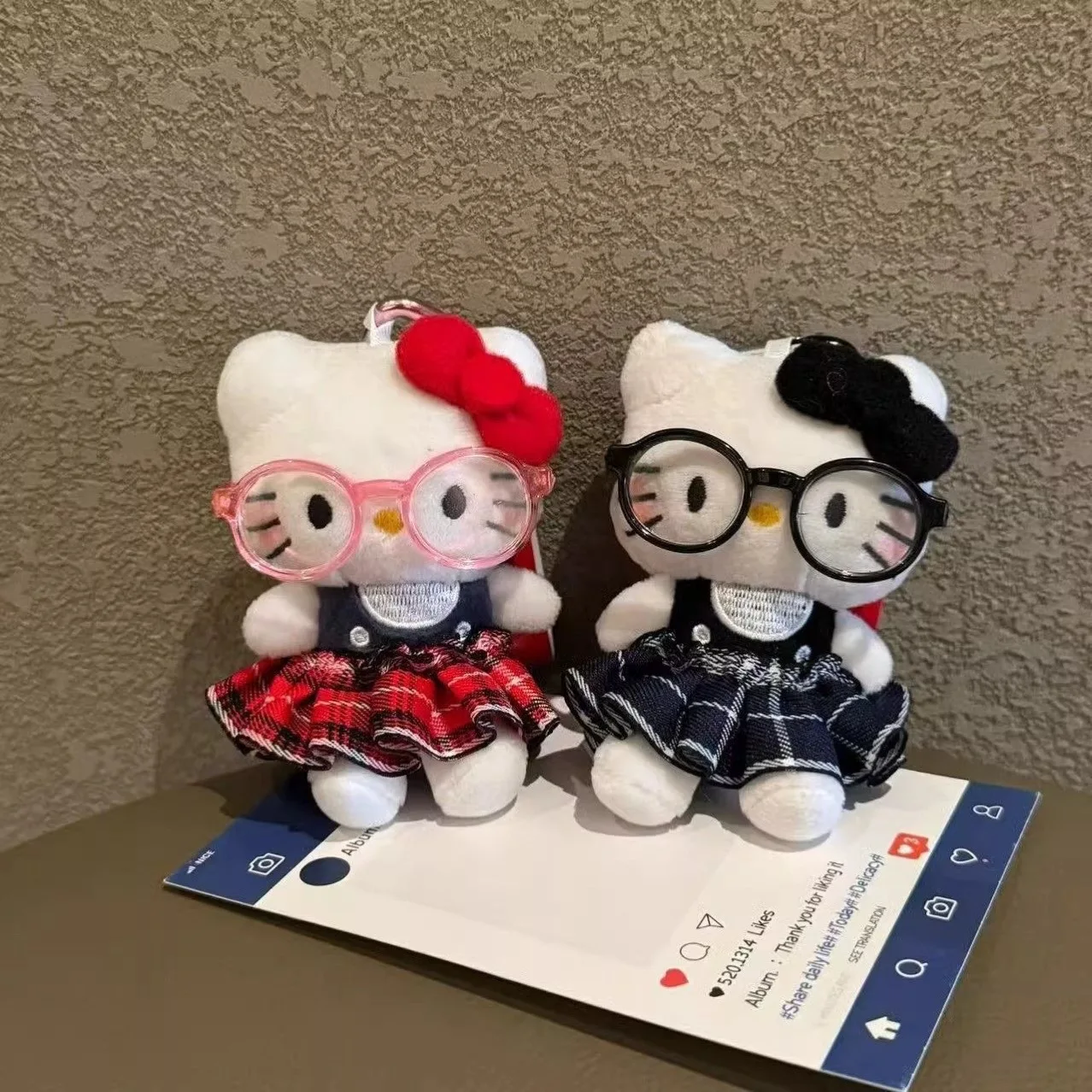 Anime Hello Kitty Plush Coat C - Men Keychain Accessories recension och pris